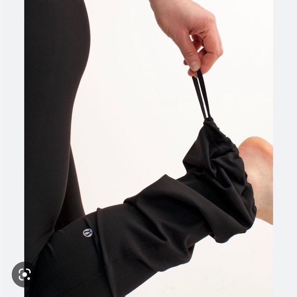 Lululemon"Tadasana Pant-Black & Blue-Size 6-Good Condition - Picture 2 of 15